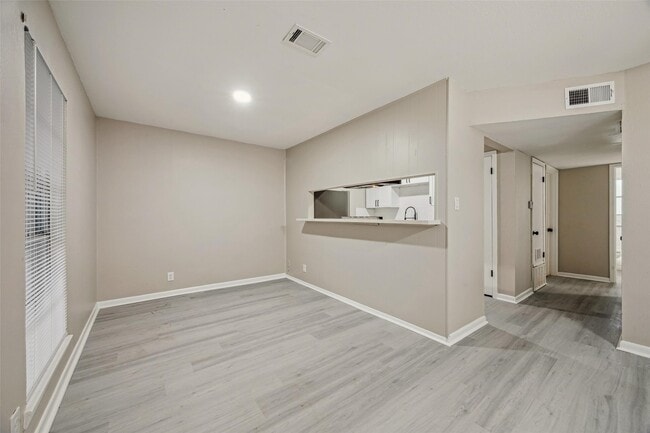 Foto del edificio - 910 7th Ave N