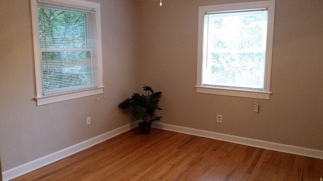 Bedroom #1 - 1055 Nichols Dr
