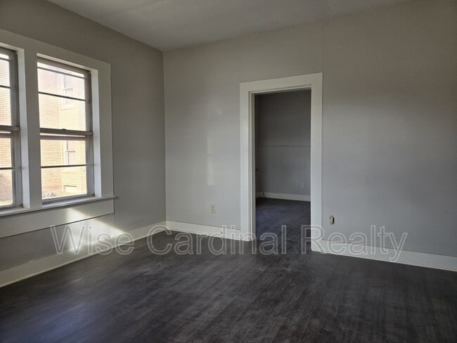 Building Photo - 1918 18th St