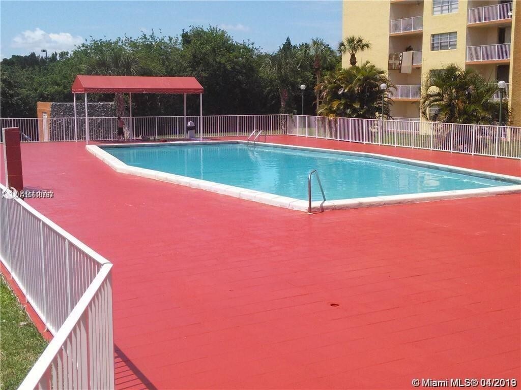 Building Photo - 6970 Miami Gardens Dr