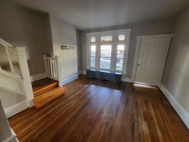 Foto del edificio - Your Family's New Home - 3bd/1ba in West P...