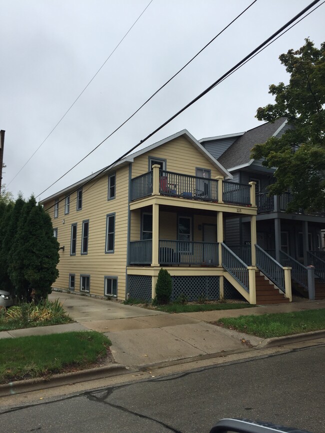 Building Photo - 115 S Bassett St