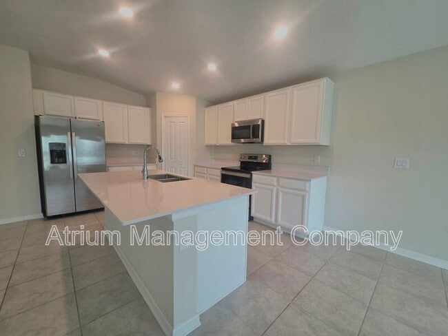 Foto del edificio - 327 Macarthur St