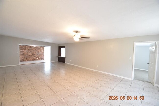 Building Photo - 8720 Flame Vine Ave