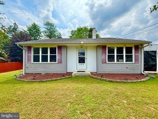 Building Photo - 322 7th Ave