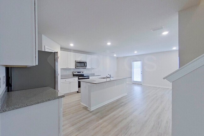 Foto del edificio - 412 Monarch Ln