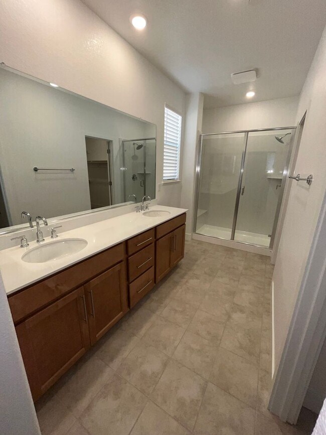 Foto del edificio - 4 BR, 2.5 Ba, 2262SF, Single Story, Solar ...