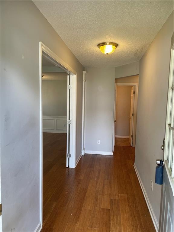 Foto del edificio - 325 Bramford Way NW