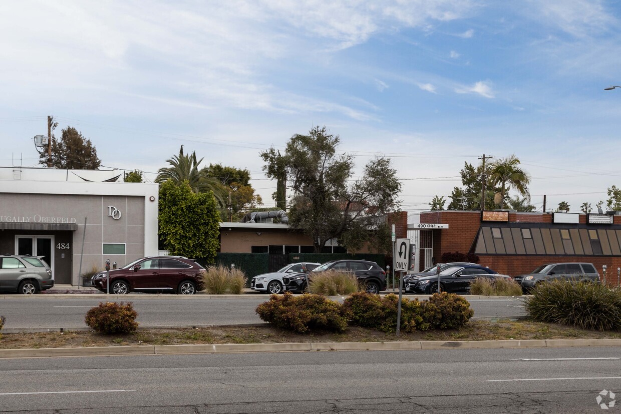 March 2022 - 488 S San Vicente Blvd