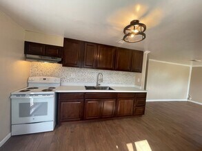 Building Photo - 1880 S Espina St