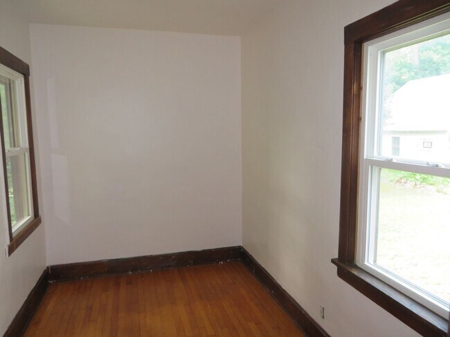 Foto del edificio - 1214 E Mifflin St