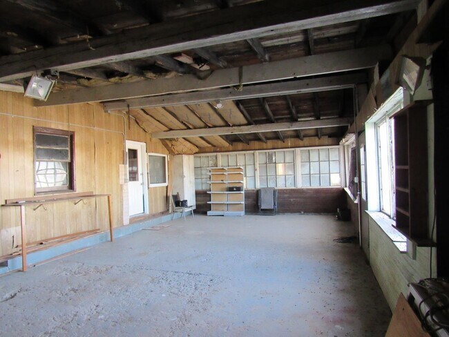Foto del edificio - Westside Rural One Level