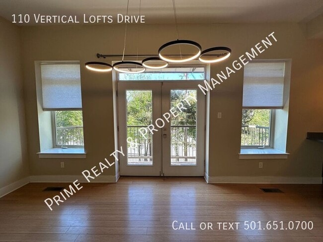 Building Photo - 110 Vertical Lofts Dr