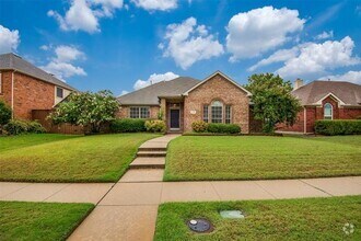 Building Photo - 10305 Ashmont Dr