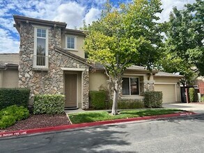 Building Photo - 3410 Kensington Ct