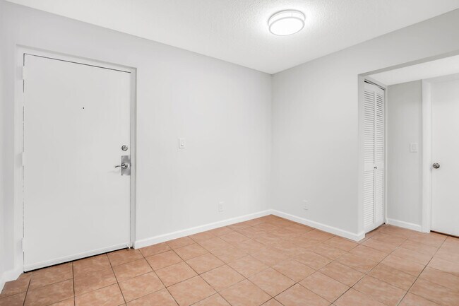 Foto del edificio - 490 NW 20th St