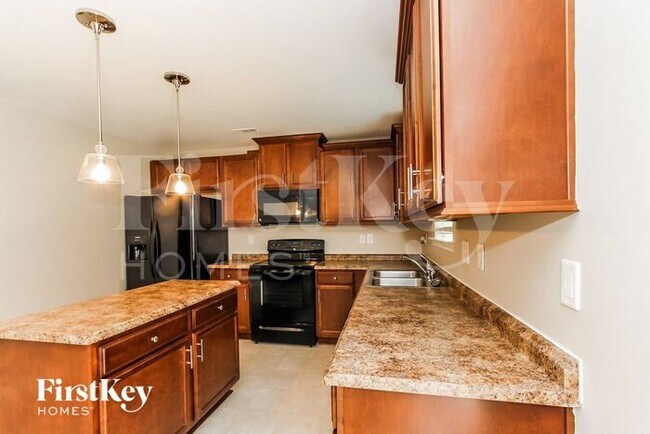Building Photo - 5511 Amber View Court