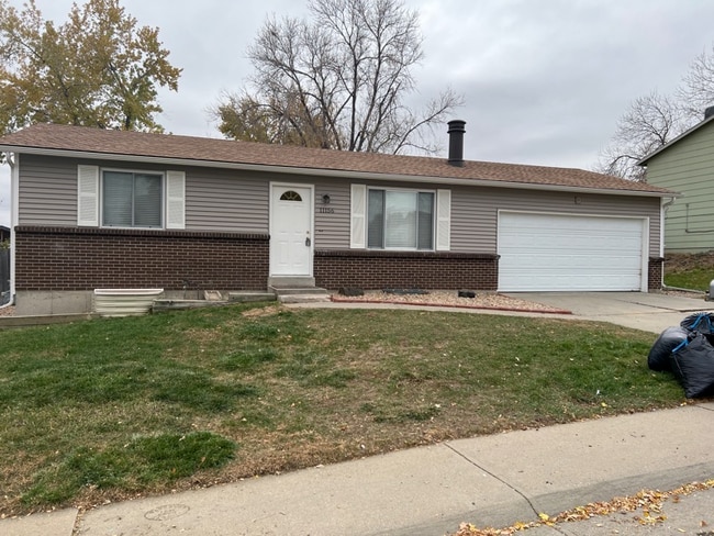Building Photo - Spacious and Charming Lakewood Home with H...
