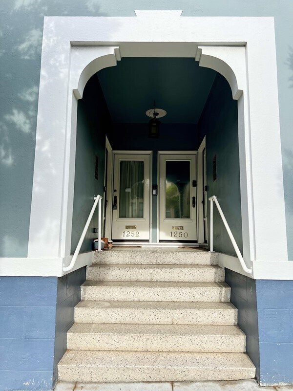Foto del edificio - Russian Hill Charmer for Lease