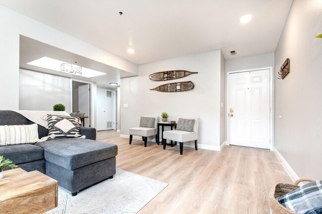 Photo - 2 Bedroom/ 2 Bathroom | FURNISHED | TV and Internet Included | Dog Considered Apartment