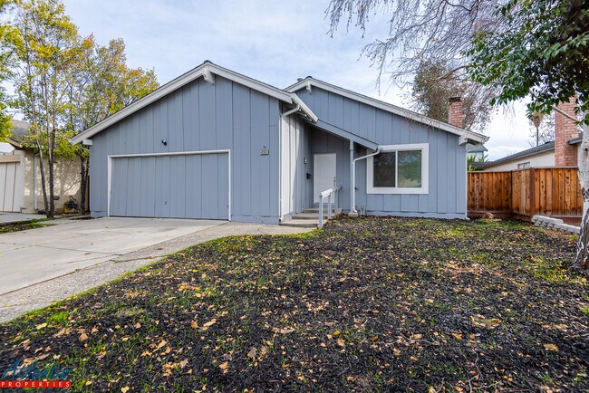 Building Photo - 4300 Arpeggio Ave