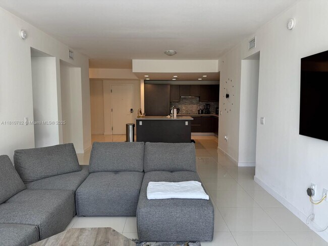 Foto del edificio - 7825 NW 107th Ave