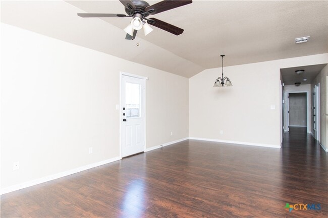 Building Photo - 1102 Grace Point Dr