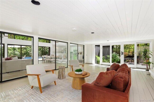 Building Photo - 24 N Quarter Rd