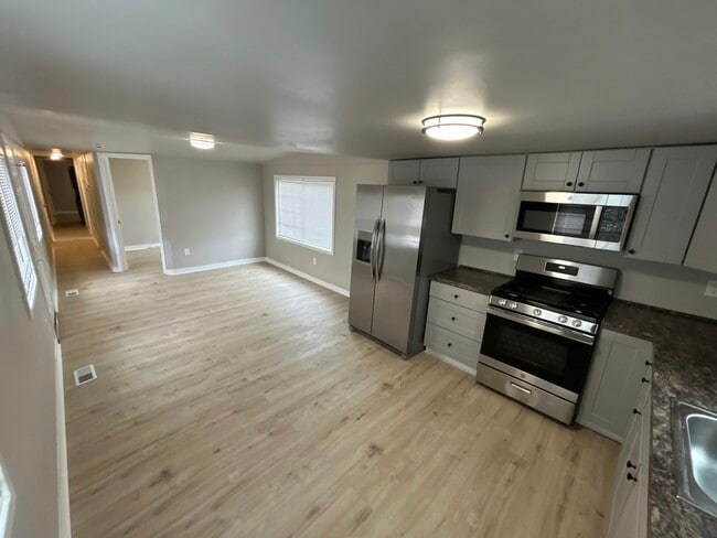 Building Photo - 2543 Guam Ave
