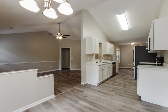 Foto del edificio - 2133 Millstone Ln