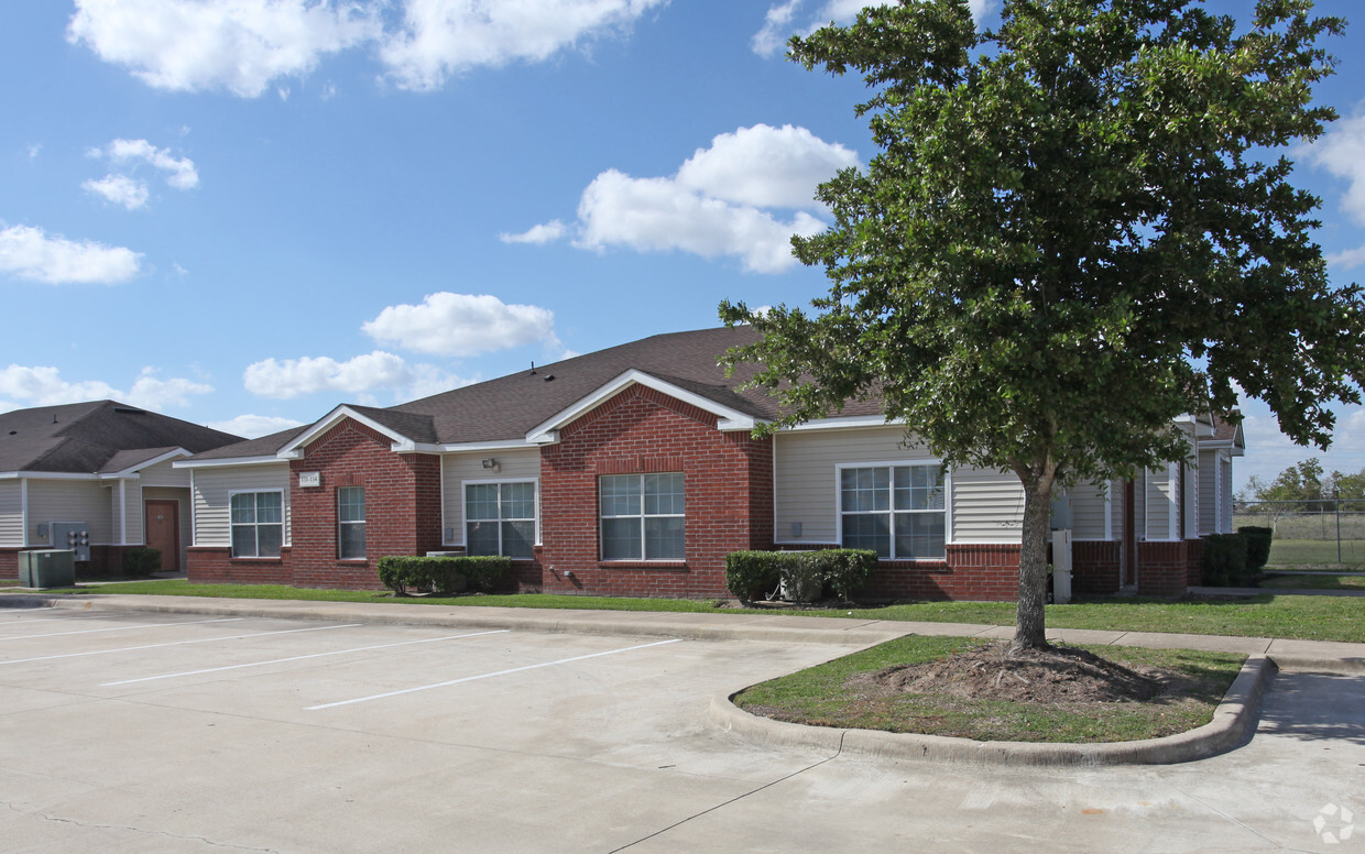 Foto del edificio - Laurel Point Senior Apartments