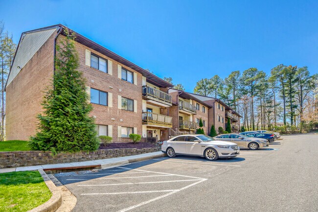 Building Photo - 2005 Magnolia Woods Ct