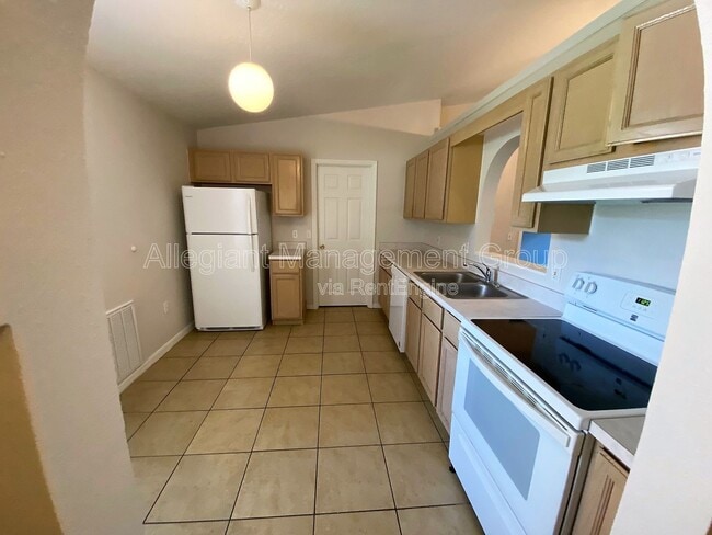 Photo - 4029 Iveyglen Ave House