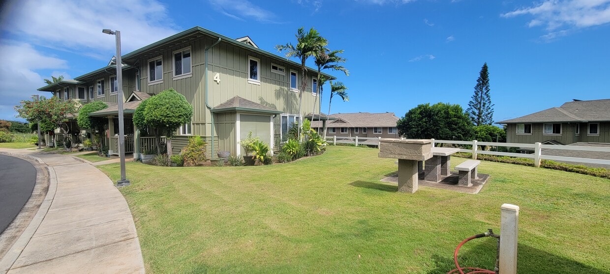 Corner Unit with common BBQ area - 7 Kaloapelu Way
