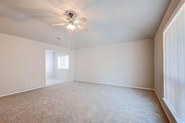 Building Photo - 24130 Silversmith Ln
