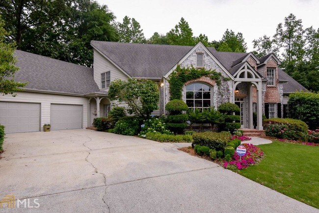 Foto del edificio - 545 Telford Pl NE
