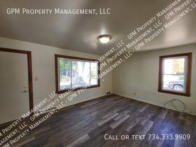 Building Photo - 2035 Dryden St