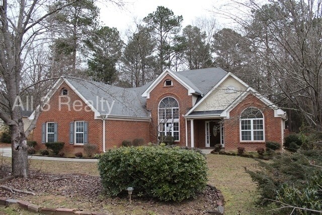 Building Photo - Stunning 3 Bedroom/2.5 Bath with BONUS room!