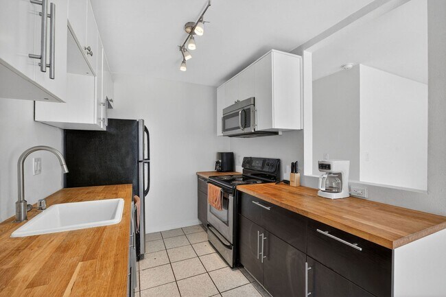 Foto del edificio - Cute and cozy Chula Vista 2bed/1bath condo available!