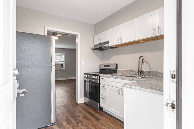 Foto del edificio - 4460 Old Mission Rd