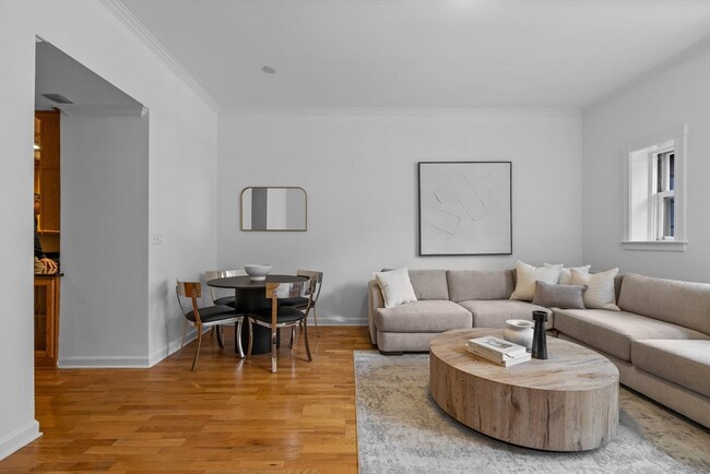 Building Photo - 416 Marlborough St