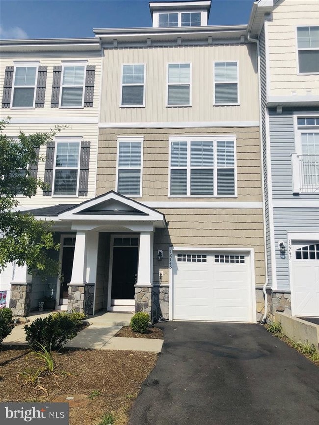 Building Photo - 12745 Lotte Dr