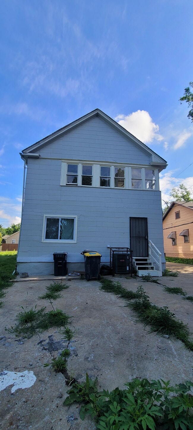 Building Photo - 5107 E 26th St