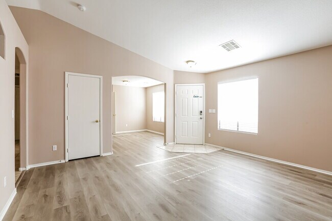 Foto del edificio - 10205 Barrel Ridge St