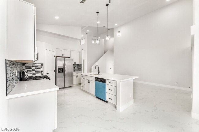 Building Photo - 529 Rancho Del Mar Way