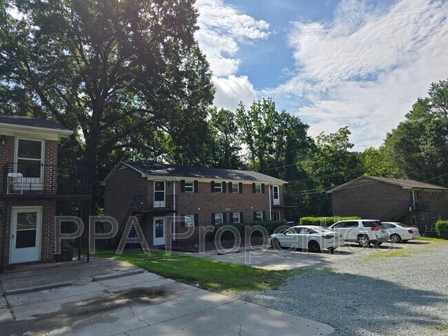 Foto del edificio - 2231 Summit St