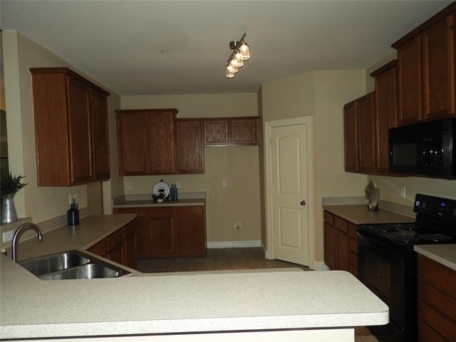 Building Photo - 5812 Quicksilver Dr