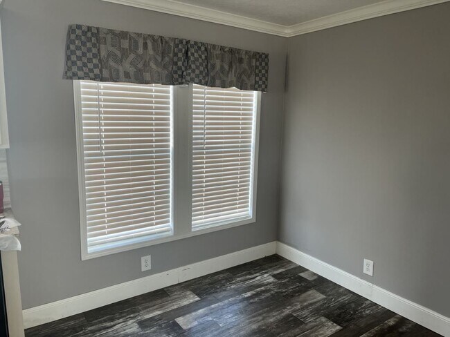 Foto del edificio - 3119 Wiley Ave