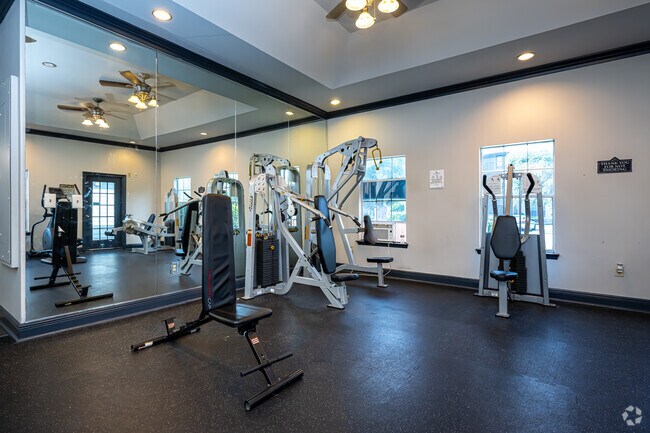 Gimnasio - City Heights on Coursey