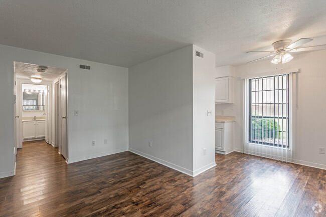 Interior Photo - Grandview Pointe (Patriot on the Grand)